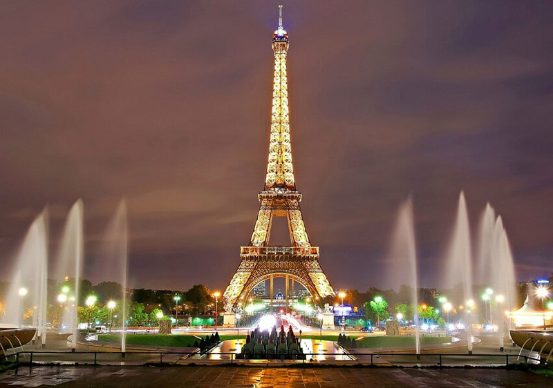 Эйфелева башня. Город Париж