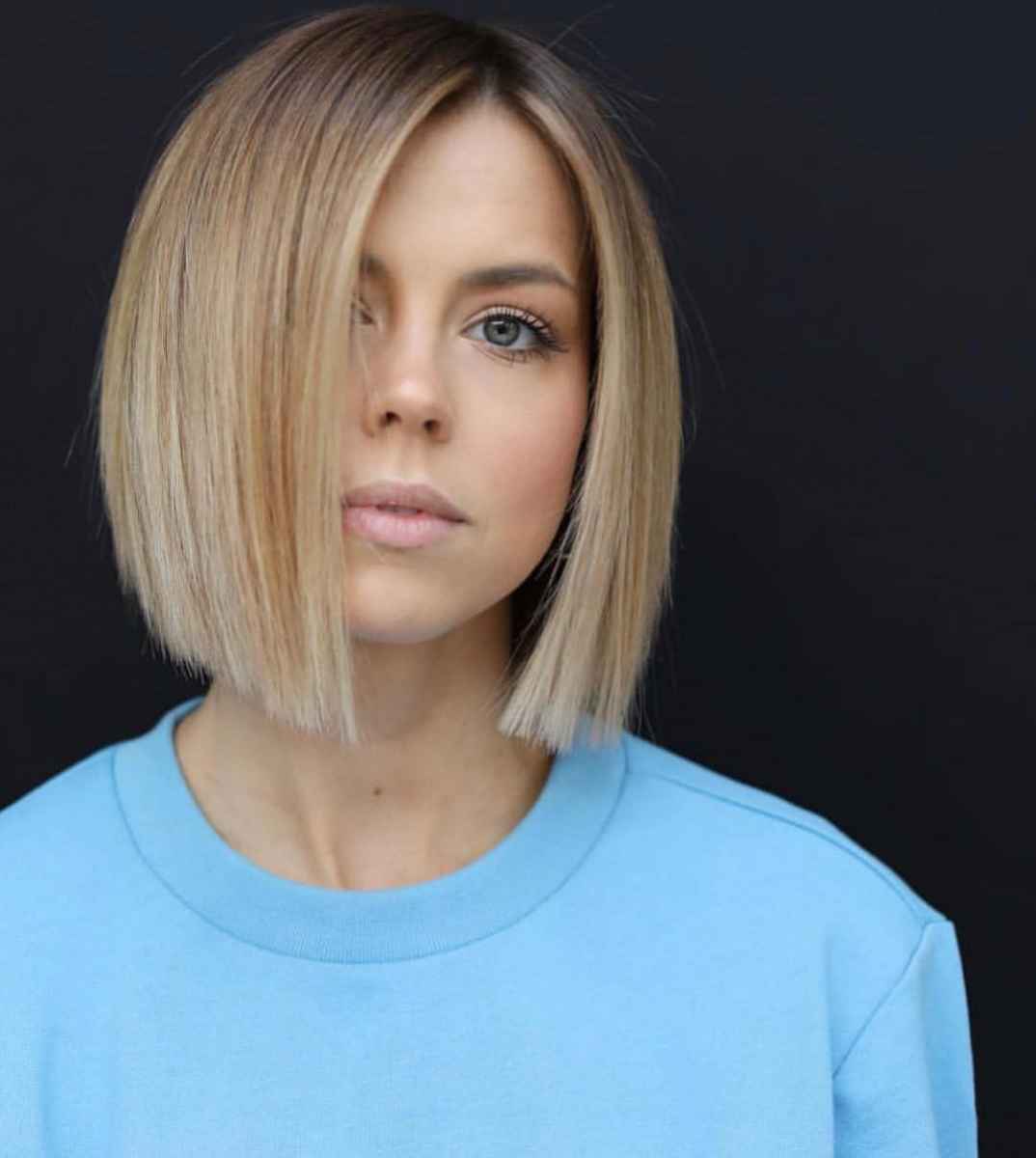 Стрижка каре для блондинки фото_35