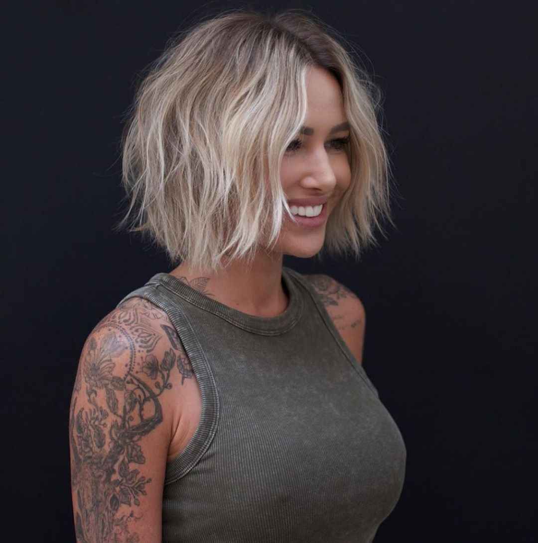 Стрижка каре для блондинки фото_31