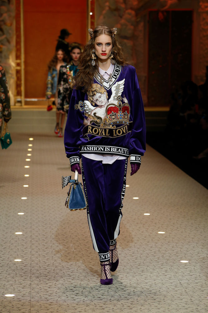 Женская коллекция Dolce Gabbana осень-зима 2018/19. Часть первая, фото № 10