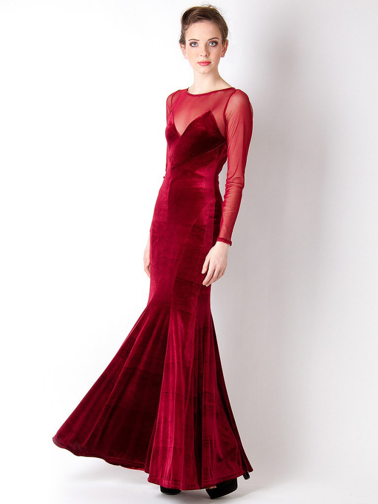 Вечернее красное бархатное платье