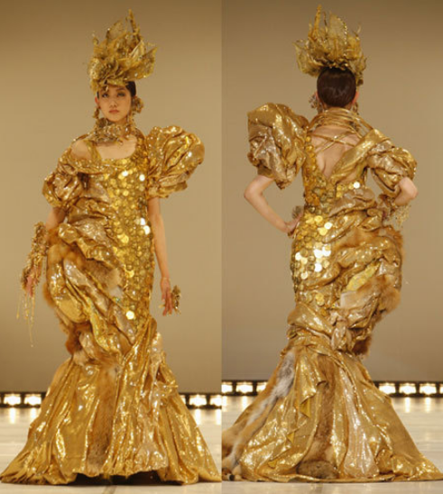 Золотое платье из монет