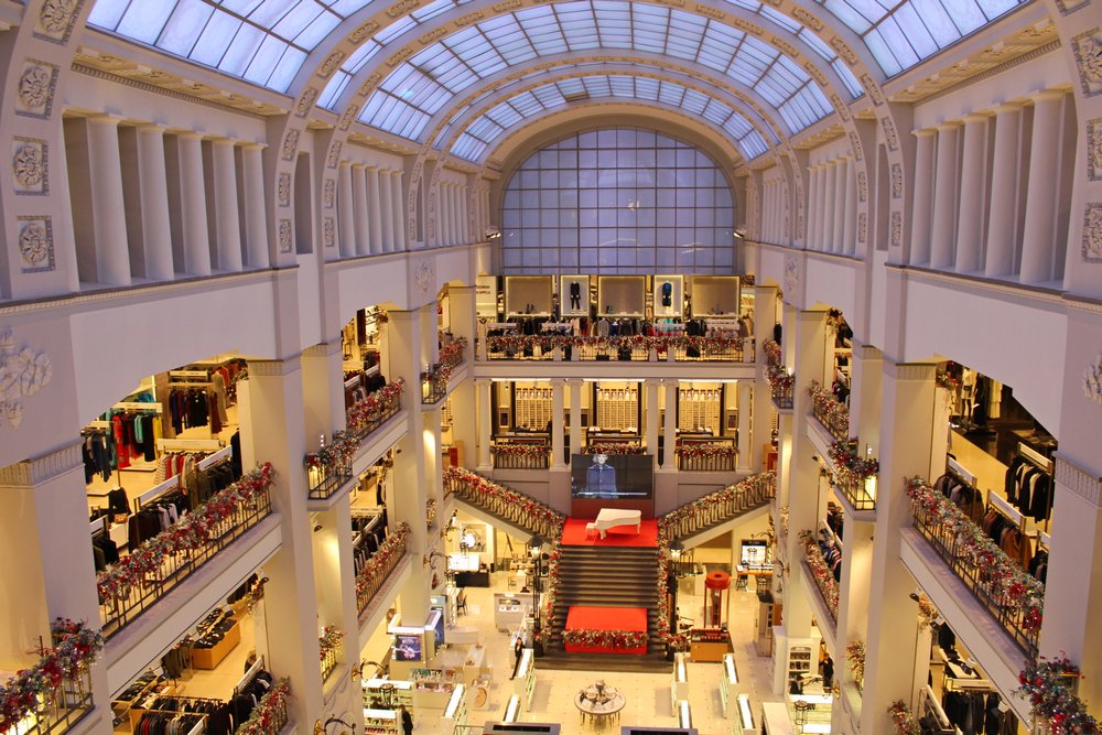 Department store moscow. Универмаг ДЛТ Санкт-Петербург. ДЛТ дом Ленинградской торговли. ДЛТ Атриум. Универмаг ДЛТ.