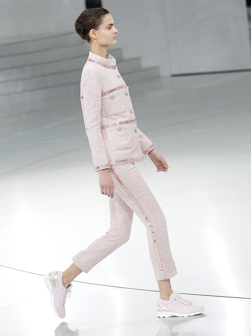 На показе Chanel весна/лето 2014. Фото: EAST NEWS