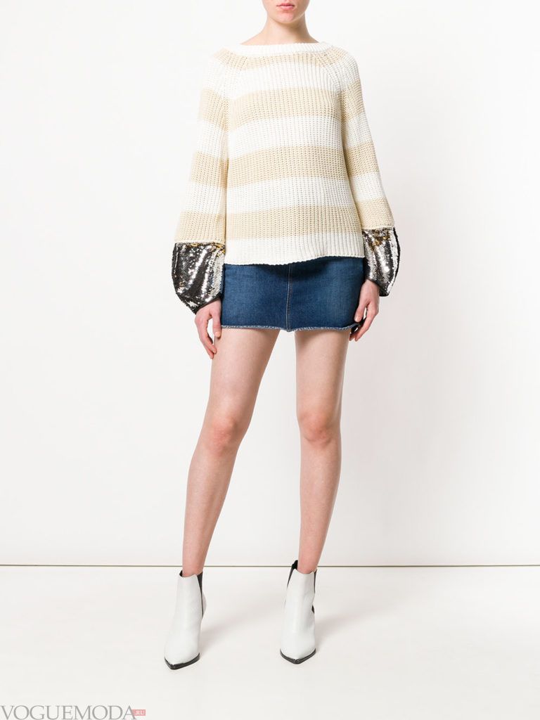 свитер с пышными рукавами и юбка мини