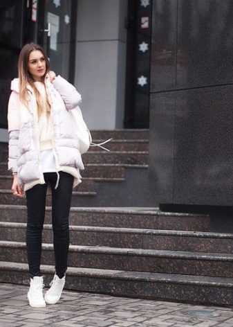 Белая зимняя обувь женская с чем носить
